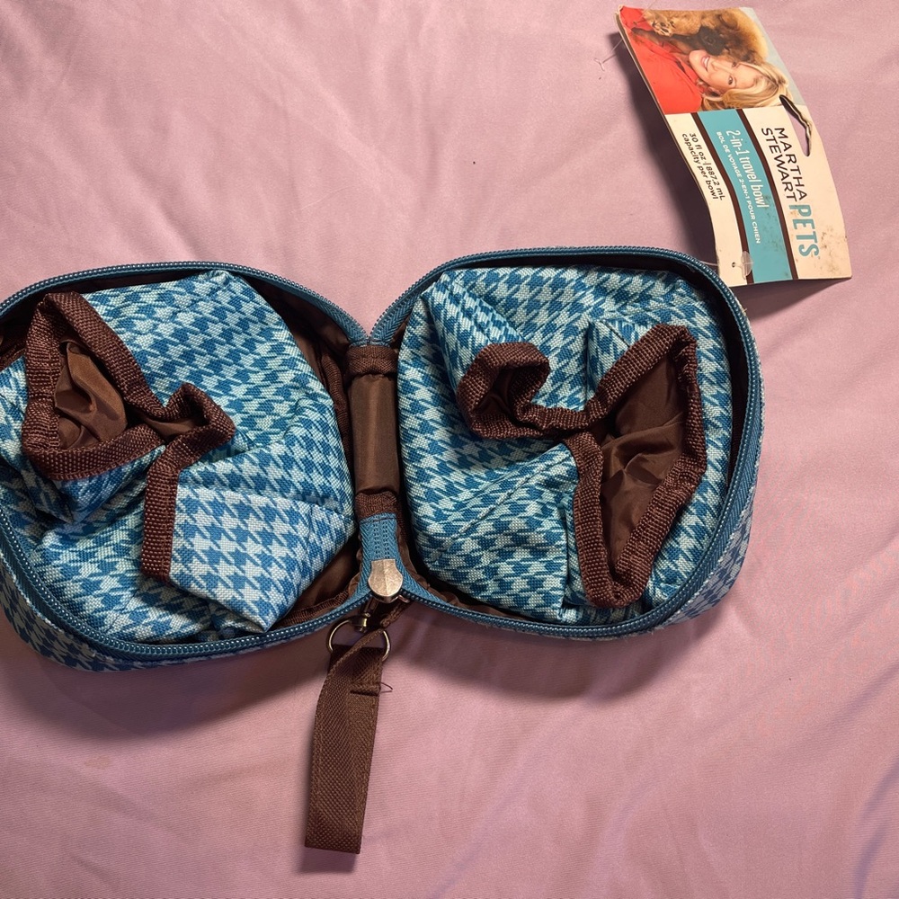 Martha Steward 2 in 1 Foldable Travel Pet Bowl Set NEW - Picture 8 of 12